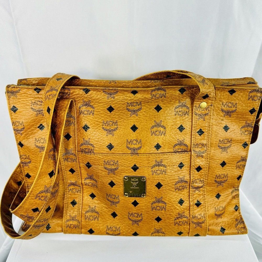 MCM Logo Pattern Visitos Shoulder Bag Tote Authentic Excellent Clean Condition - Picture 2 of 16